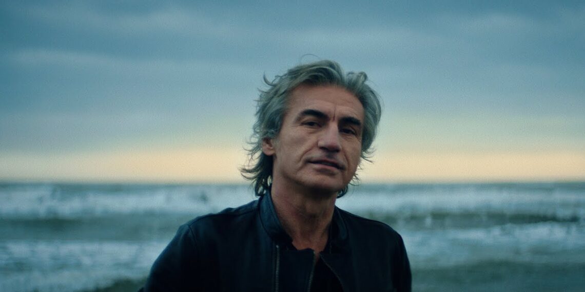 Ligabue - Sono Sempre i Sogni a Dare Forma al Mondo (Video e Testo)