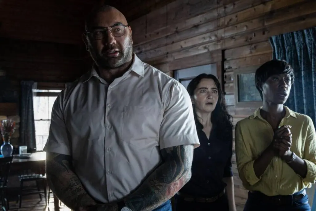 Dave Bautista Bussano alla porta